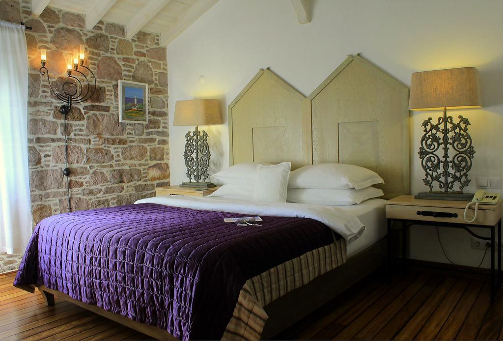 Cunda Lena Otel Ayvalı Eksteriør bilde