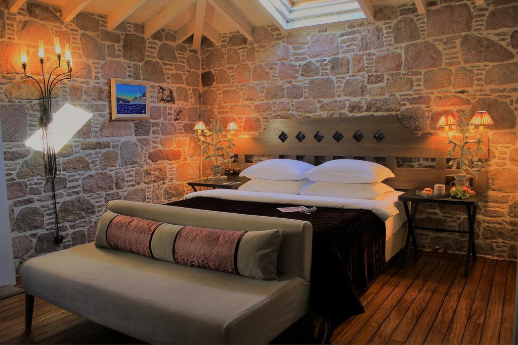 Cunda Lena Otel Ayvalı Eksteriør bilde