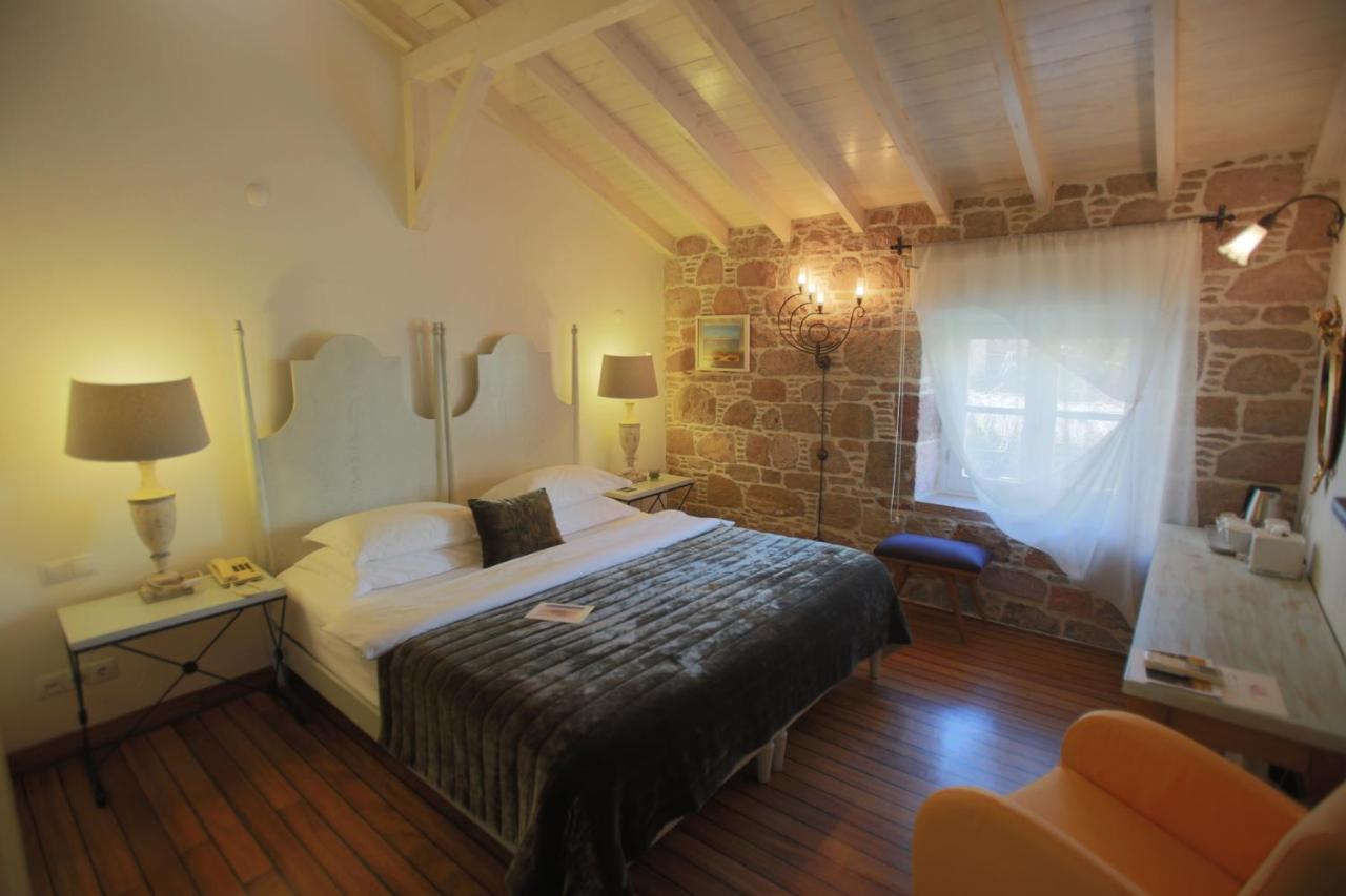 Cunda Lena Otel Ayvalı Eksteriør bilde