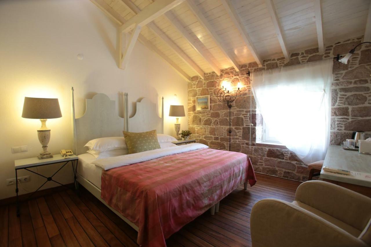 Cunda Lena Otel Ayvalı Eksteriør bilde